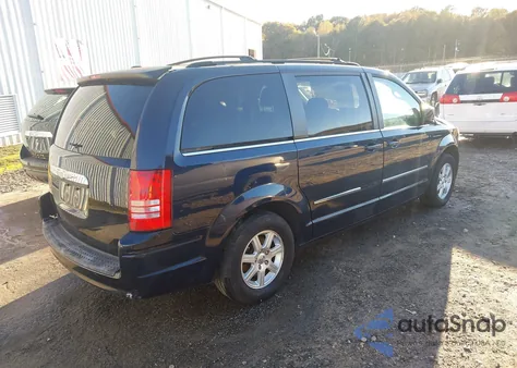 2010 Chrysler Town & Country Touring из США, поврежденный, VIN 2A4RR5D1XAR149773